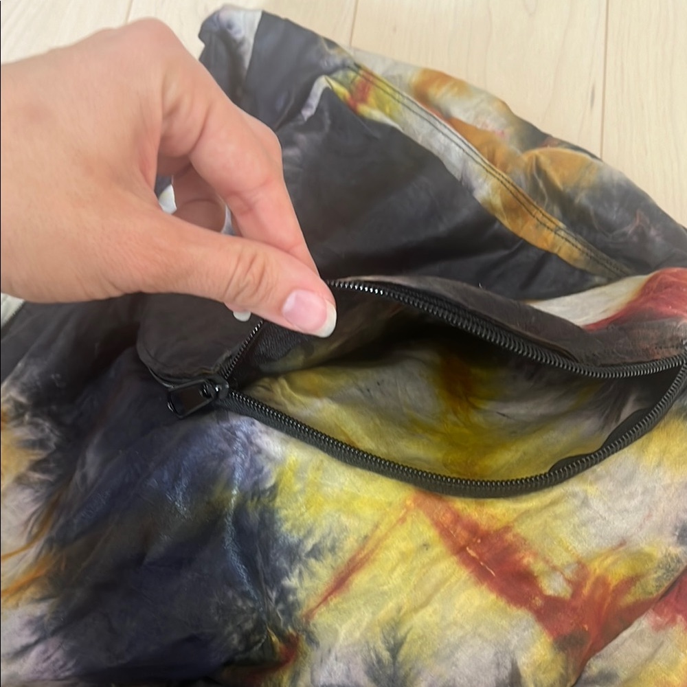 Tie-Dye Backpack - Picture 7 of 9